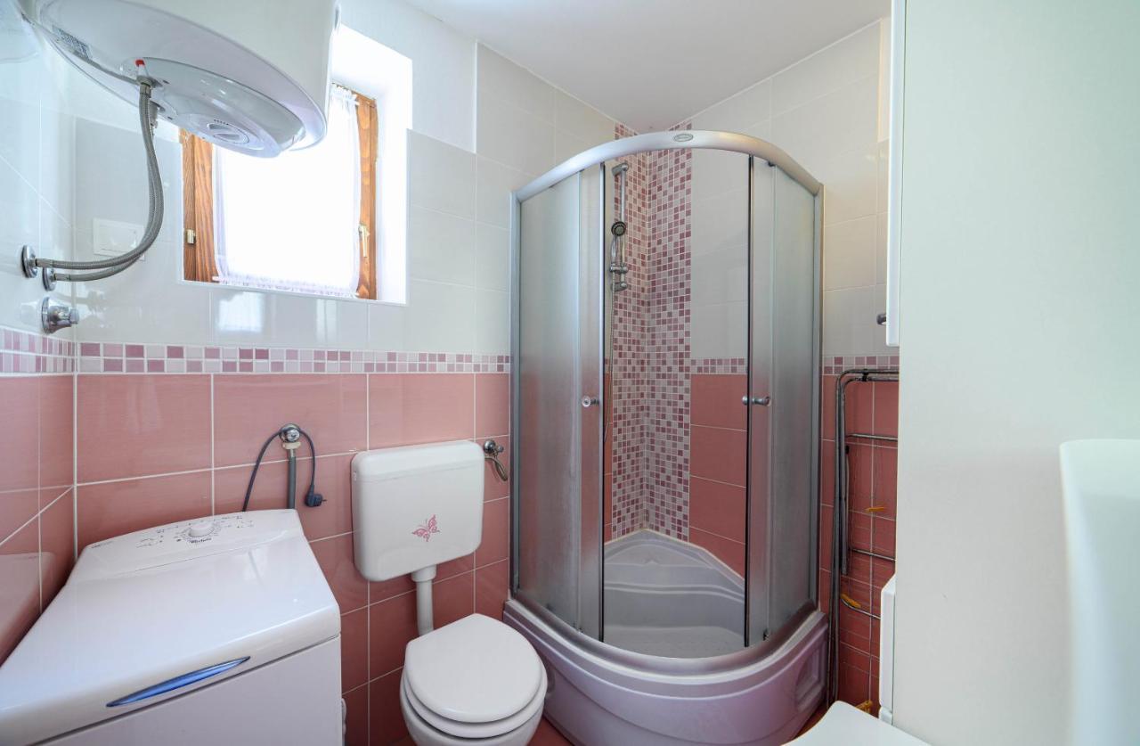 Apartments Vala Zaboric - With Boat Mooring מראה חיצוני תמונה
